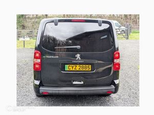 Peugeot Traveller E- Electric Estate Business VIP - Image 4