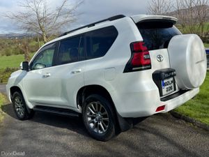 Toyota Land Cruiser 2018 prado 7 seats - Image 2