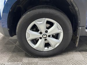 Dacia Duster COMFORT BLUE DCI 115 MY 4DR - Image 3