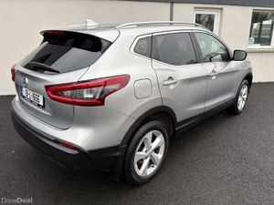 191 Nissan Qashqai 1.5D SV - Image 4