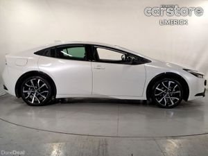 Toyota Prius 2.0 Litre Plug-in Hybrid (223 hp) - Image 2