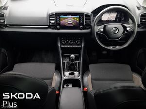 Skoda Karoq **UPGRADED LEATHER**TOP SPEC - STYLE 2 - Image 2