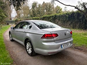 151 VW Passat 1.6L, Taxed & NCT to August 2026! - Image 2