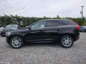 2016 Volvo XC60 - Image 2