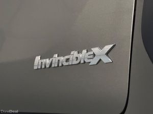 Toyota Hilux INVINCIBLE X 4WD D-4D DCB - Image 2