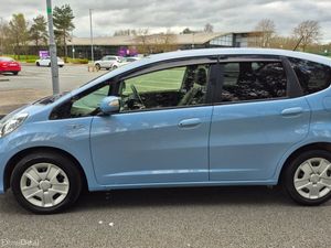 Honda Fit 2013 1.3 Hybrid Automatic - Image 4