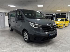 2023 Renault Trafic Business 9 Seater Automatic - Image 4