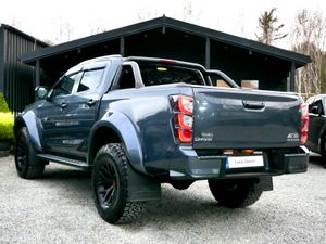 2025 Isuzu D-Max Arctic Trucks AT35 - Image 3