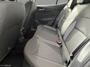 Skoda Fabia ESSENCE 1.0 MPI 80 BHP- DELIVERY KM- A - Image 4