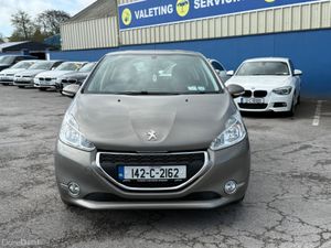 Peugeot 208 1.2 Petrol Manual - Image 3
