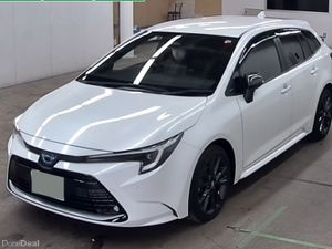 2023 Toyota Corolla Touring Hybrid Automatic - Image 2