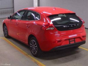 2018 Volvo V40 Kinetic Automatic - Image 4