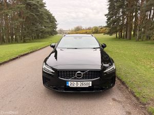Volvo V60 2021 AWD R Design - Image 2