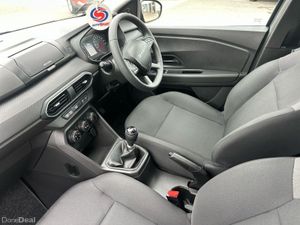 Dacia Sandero ESSENTIAL TCe 90HP GSR2 - Image 3