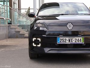 Renault 5 iconic 40kWh 120hp - Image 4