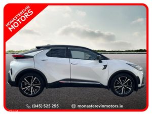 Toyota C-HR HYBRID SOL - Image 3