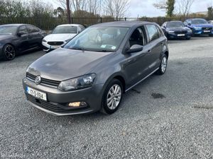 17 Volkswagen Polo  1.0 petrol trendline - Image 2