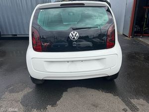 2014 Volkswagen up - Image 3