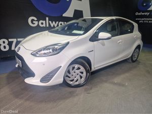 Toyota Aqua **CAR PLAY--REAR CAMERA-- 74K KM FROM - Image 4