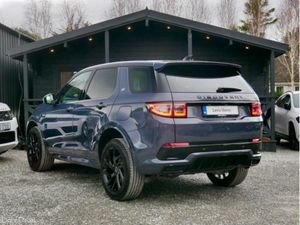 Land Rover Discovery Sport 1.5 P300e S, BLACK PACK - Image 4