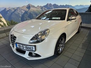Alfa Romeo Giulietta 1.6 JTDM-2 105 bhp Exclusive - Image 2