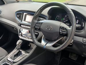 Hyundai IONIQ 2019 *HYBRID 1.6 AUTO* 5dr FSH - Image 4