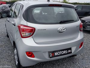 Hyundai i10 1.0 CLASSIC 4DR LOW KM - Image 3