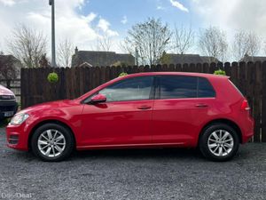 Volkswagen Golf AUTO - LOW KM - Image 4