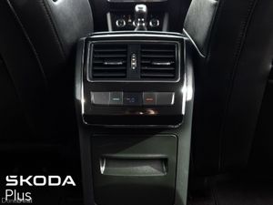 Skoda Superb **TOP SPEC**SUPERB STY**2.0TDI 150HP* - Image 4