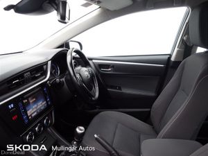 Toyota Corolla D-4D 90 (1.4) Luna - Image 4