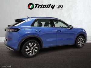 Volkswagen T-Roc ** LIFE ** 1.5TSI MHEV ** 115BHP - Image 3