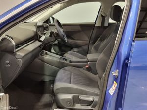 Volkswagen T-Roc ** LIFE ** 1.5TSI MHEV ** 115BHP - Image 4