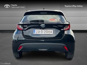 Toyota Yaris YARIS 1.5 HYBRID LUNA - Image 4