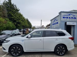 2016 MITSUBISHI OUTLANDER GX4H PETROL PLUG IN - Image 3