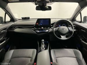 Toyota C-HR Sport 1.8 Hybrid - Reversing Camera - - Image 4
