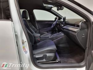 Volkswagen T-Roc **AVAILABLE TO ORDER ** NEW 2026 - Image 4