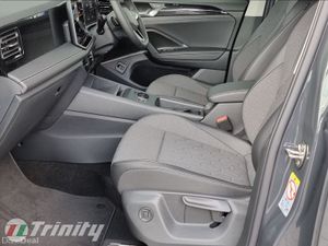 Volkswagen Tiguan ** EDITION 75 DIESEL ** AVAILABL - Image 4