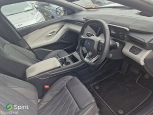 Ford Explorer Premium 77kWh Extended Range/driver - Image 4