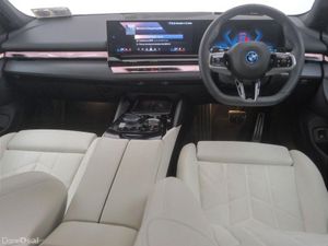 BMW 5-Series 530e M Sport Saloon - Image 4