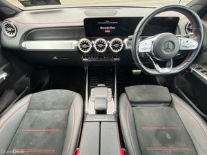 Mercedes-Benz EQB AMG LINE 300 4MATIC - Image 2