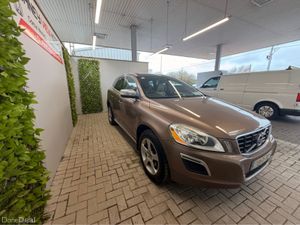 Volvo XC60 D4 163BHP R-DESIGN 5DR D3 - Image 4