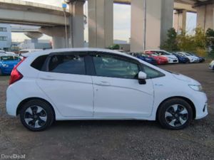 2018 Honda Fit 1.5 Petrol Hybrid - Image 4