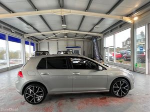 Volkswagen Golf DBA-AUCJZ 5DR AUTO - Image 4