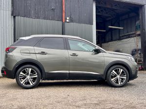 Peugeot 3008 2017 diesel manual - Image 3