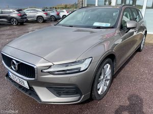 2019 Volvo V60 D3 MOMENTUM 5DR - Image 3