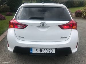 151 Toyota Auris 1.6 Petrol Nct & Tax - Image 4