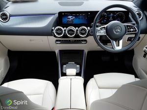 Mercedes-Benz GLA PHEV 250e A/T Progressive - Image 4