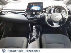 Toyota C-HR 1.8 HYBRID SPORT - Image 2