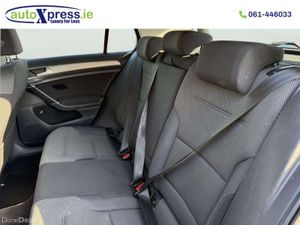Volkswagen Golf 1.6 TDI SE BMT 105PS 5DR - Image 4
