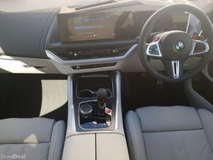 BMW XM 50e - Image 4